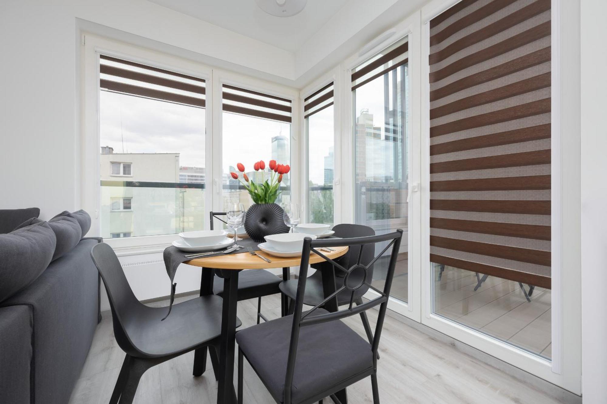 Apartament Z Widokiem Na Centrum 9 Pietro & Parking By Noclegi Renters Warszawa Exteriör bild
